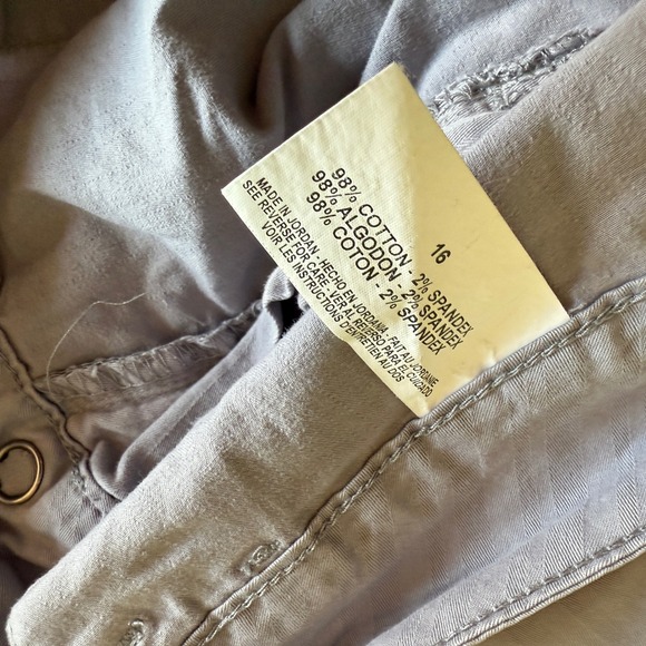 Gloria Vanderbilt Women's Shorts Size 16 Gray Bermuda Style‎ Casual Summer - Picture 6 of 6